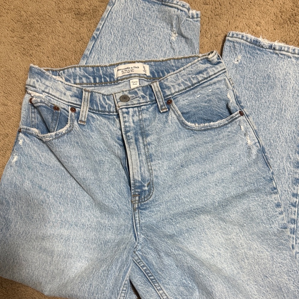 Abercrombie & Fitch Light Blue Denim Jeans: 27 XS